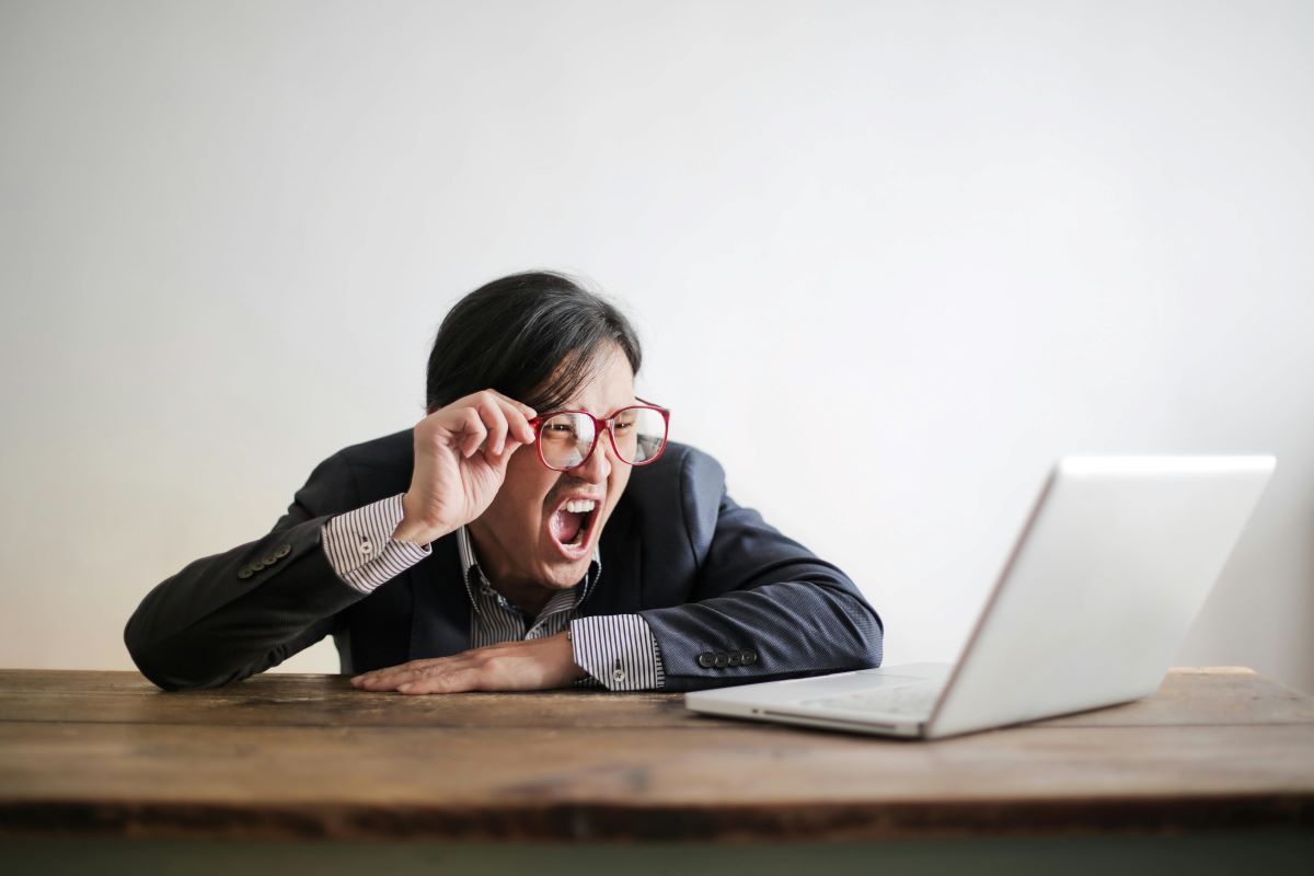 会社都合退職にならず驚く人